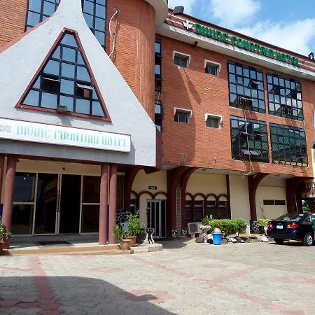 Divine Fountain Hotel Ajao Estate Лагос Экстерьер фото